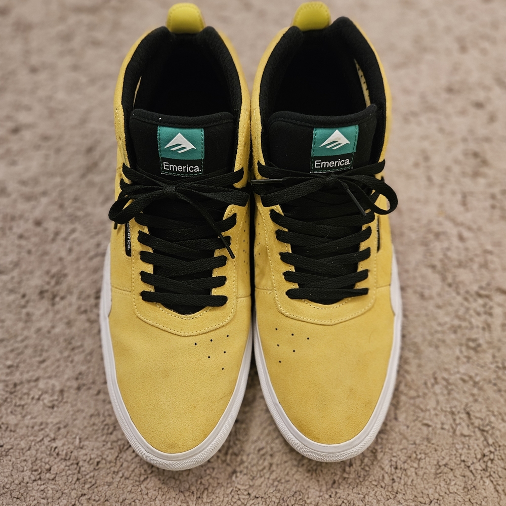Emerica. Pillar Men's Yellow Mid-Top Sneakers